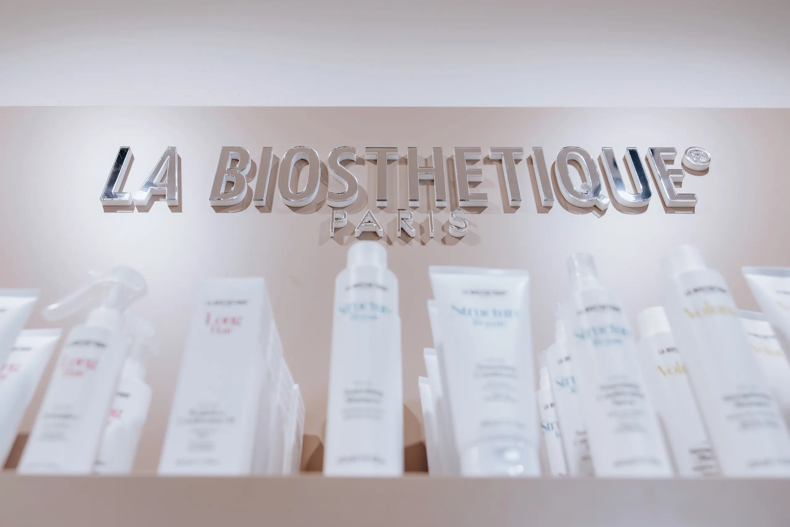 Friseur semeraro hair lounge produkte slider 1